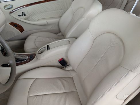 Used 2007 Mercedes-Benz CLK 350 Cabriolet image 9