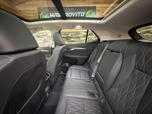 Used 2023 Buick Envision Avenir image 26