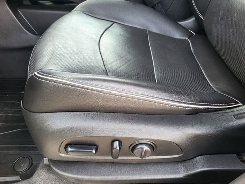 Used 2019 GMC Terrain Denali w/ Advanced Safety Package image 11