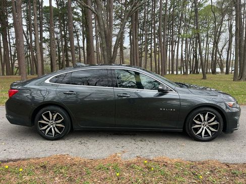 Used 2016 Chevrolet Malibu LT image 5