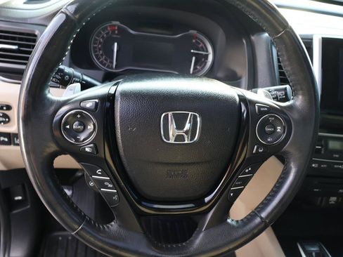 Used 2016 Honda Pilot Elite image 12