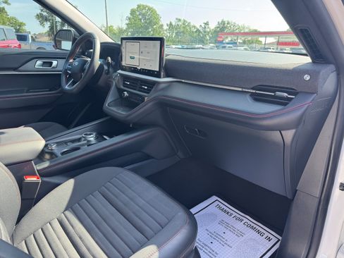 Used 2025 Ford Explorer ST-Line w/ Premium Package RWD image 18