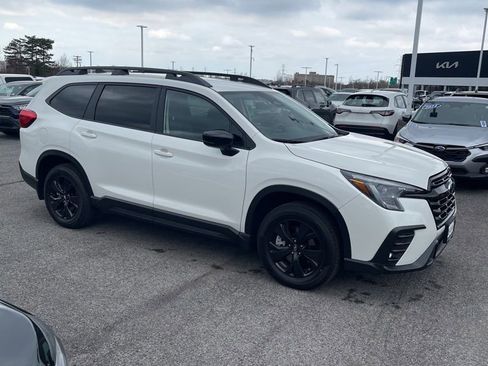 Used 2026 Subaru Ascent Premium image 2