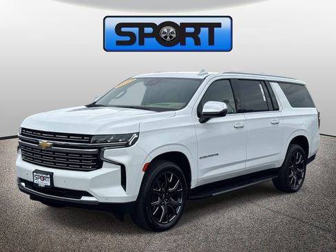 Used 2023 Chevrolet Suburban Premier AWD/4WD image 1