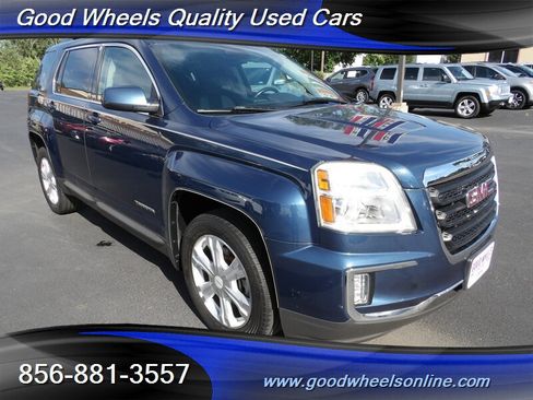 Used 2017 GMC Terrain SLE w/ Technology Package AWD/4WD image 3