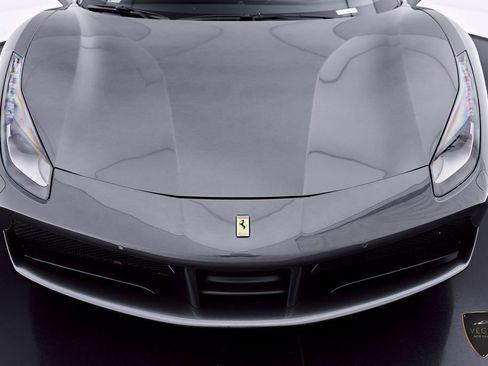 Used 2018 Ferrari 488 GTB RWD image 24