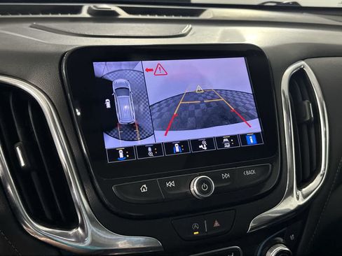Used 2022 Chevrolet Equinox Premier FWD image 17