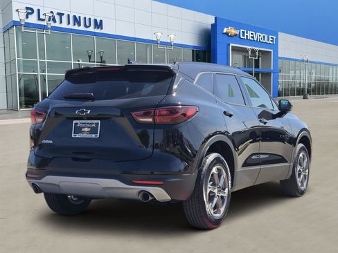 New 2026 Chevrolet Blazer LT w/ Convenience Package FWD image 5