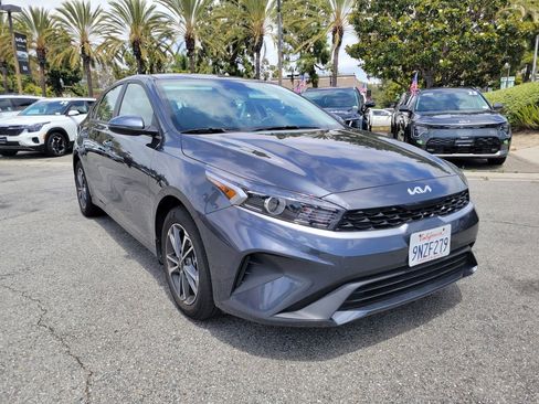 Certified 2024 Kia Forte LXS w/ LXS Technology Package FWD image 5
