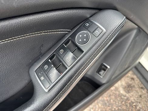 Used 2017 Mercedes-Benz GLA 250 image 11