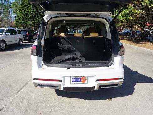 Used 2025 INFINITI QX80 Sensory image 17