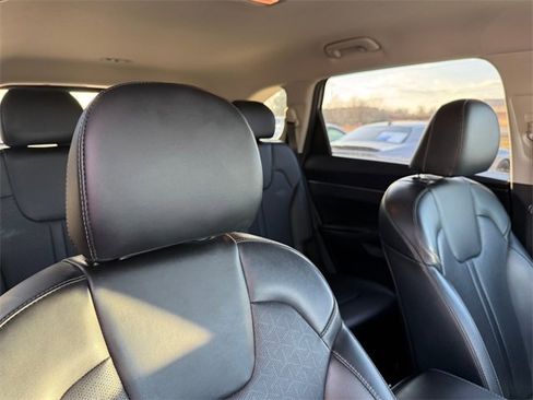 Used 2021 Kia Sorento S image 25