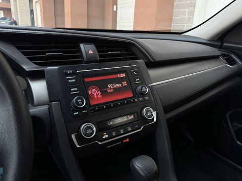 Used 2020 Honda Civic LX image 17