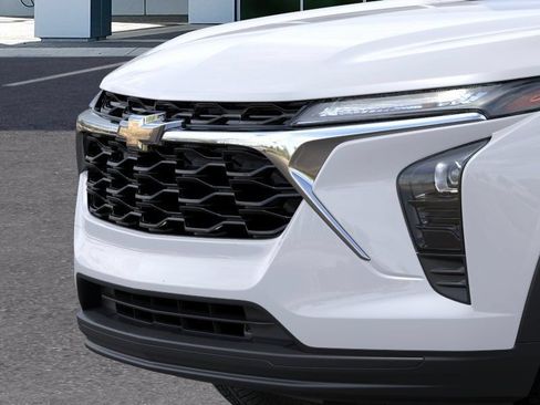 New 2026 Chevrolet Trax LS w/ LS Convenience Package FWD image 13