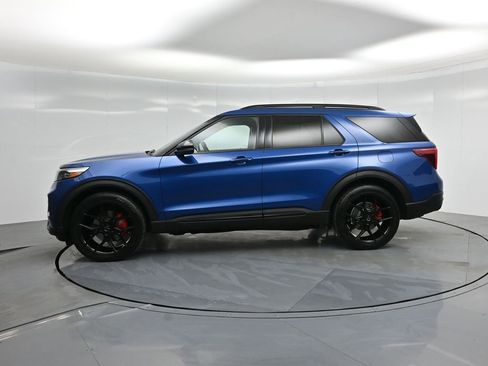 Used 2020 Ford Explorer ST w/ ST Street Pack image 32