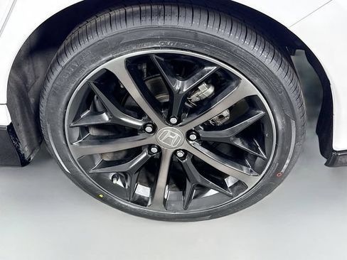 Used 2021 Honda Civic Sport image 28