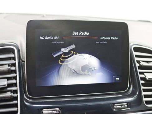 Used 2018 Mercedes-Benz GLE 350 4MATIC w/ Premium 2 Package image 22