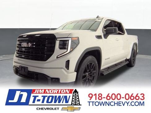 Used 2023 GMC Sierra 1500 Elevation RWD image 1