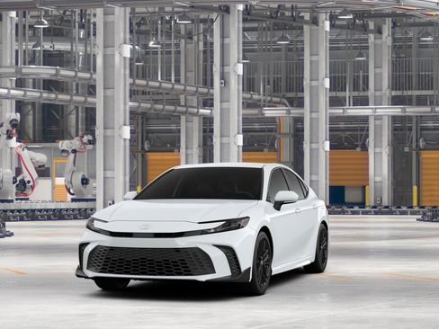 New 2026 Toyota Camry SE image 18
