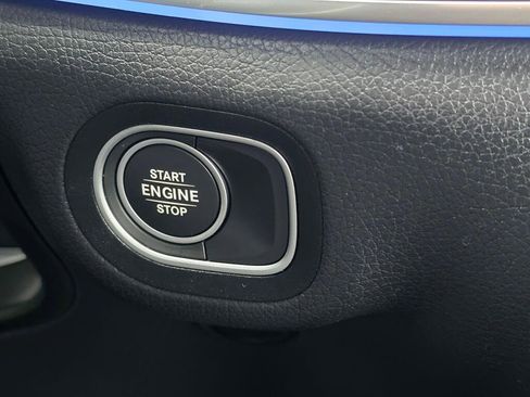 Used 2025 Mercedes-Benz GLE 450e 4MATIC image 40