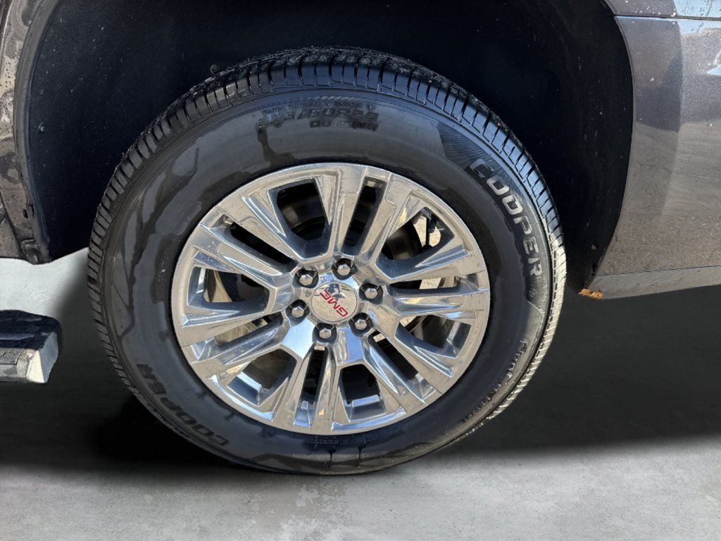 Used 2018 GMC Yukon Denali w/ Denali Ultimate Package AWD/4WD image 15