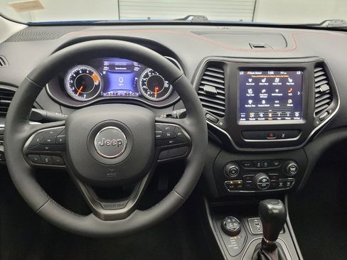 Used 2022 Jeep Cherokee Trailhawk w/ Sun, Sound & Nav Group AWD/4WD image 22