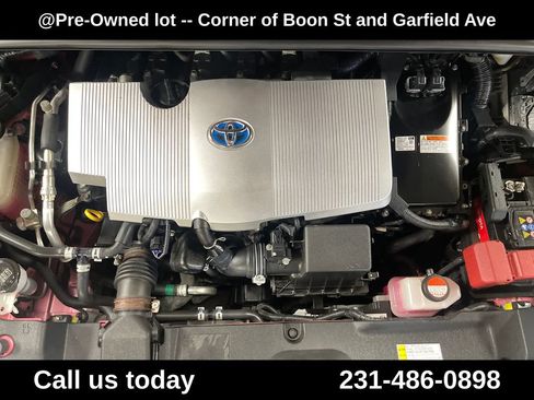 Used 2016 Toyota Prius Four FWD image 10