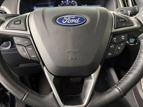 Used 2024 Ford Edge SEL AWD/4WD image 16