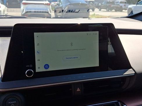 Used 2025 Toyota Prius Plug-In Hybrid FWD image 19