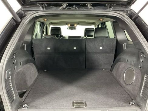 Used 2013 Jeep Grand Cherokee Laredo AWD/4WD image 28