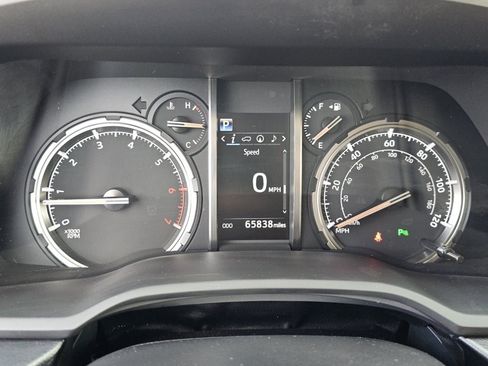 Used 2020 Toyota 4Runner Limited AWD/4WD image 33