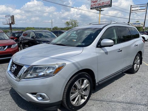 Used 2015 Nissan Pathfinder Platinum w/ Cargo Package FWD image 1
