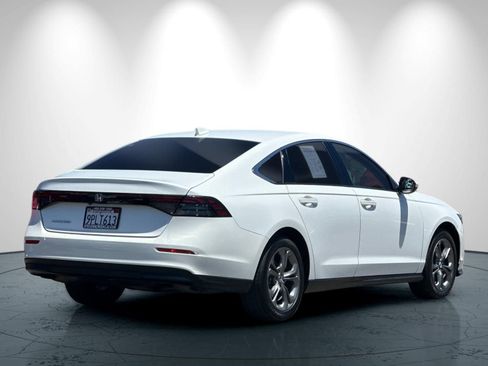 Used 2023 Honda Accord EX image 4