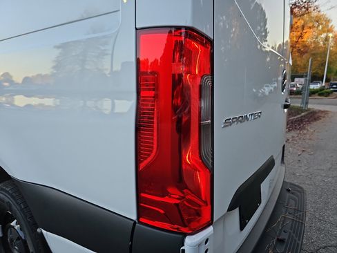 New 2026 Mercedes-Benz Sprinter 2500 image 33