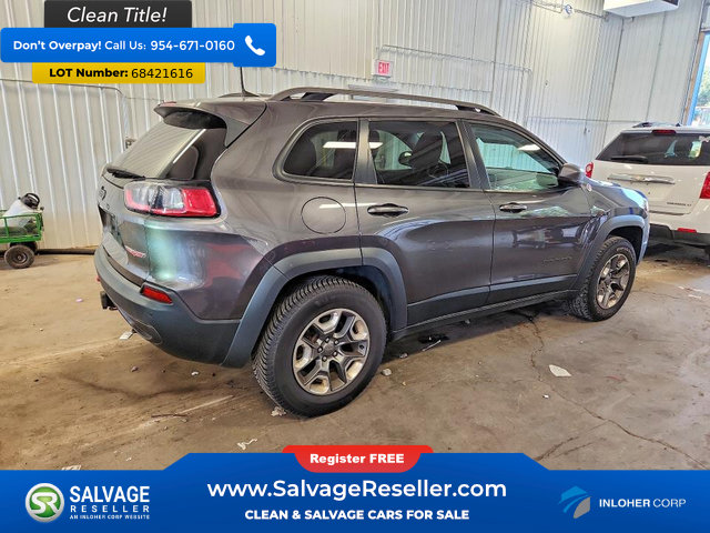 Used 2019 Jeep Cherokee Trailhawk w/ Cold Weather Group AWD/4WD image 4