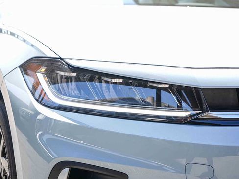 New 2026 Volkswagen Jetta SE FWD image 10