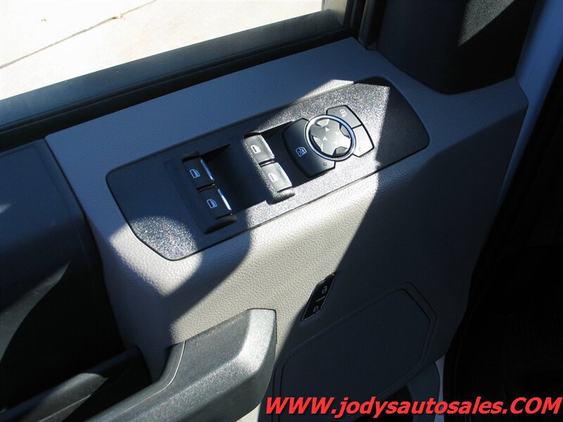 Used 2022 Ford F350 XL w/ Power Equipment Group AWD/4WD image 3