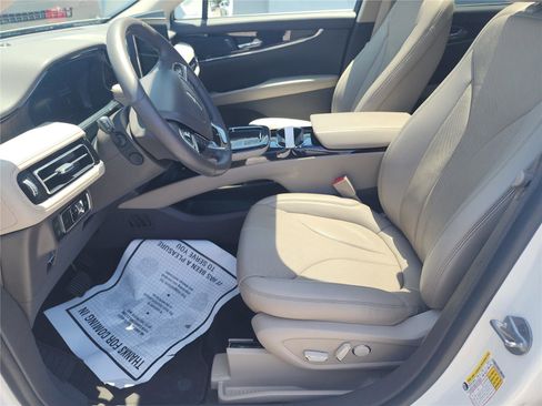 Used 2023 Lincoln Nautilus Reserve FWD image 17