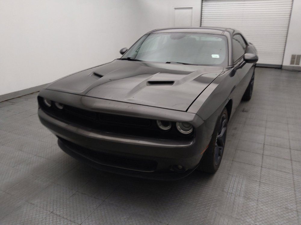 Used 2019 Dodge Challenger SXT w/ Blacktop Package RWD image 15