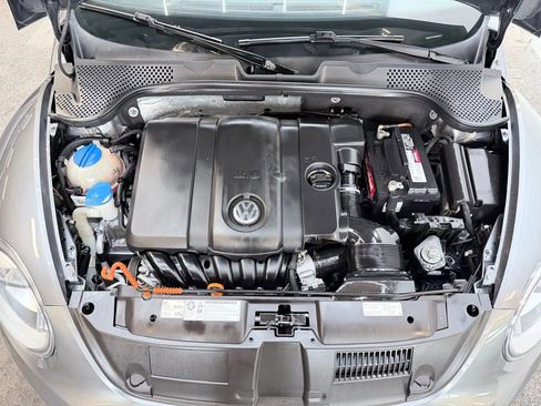 Used 2012 Volkswagen Beetle 2.5 image 19