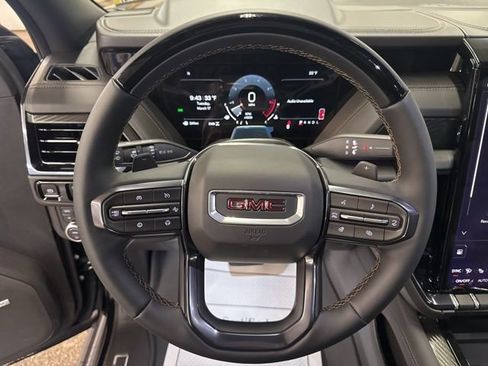 New 2026 GMC Yukon AT4 AWD/4WD image 12