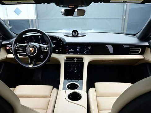 Certified 2021 Porsche Taycan 4S image 19