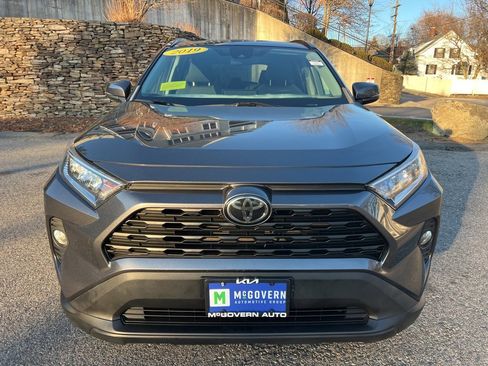 Used 2019 Toyota RAV4 XLE image 8