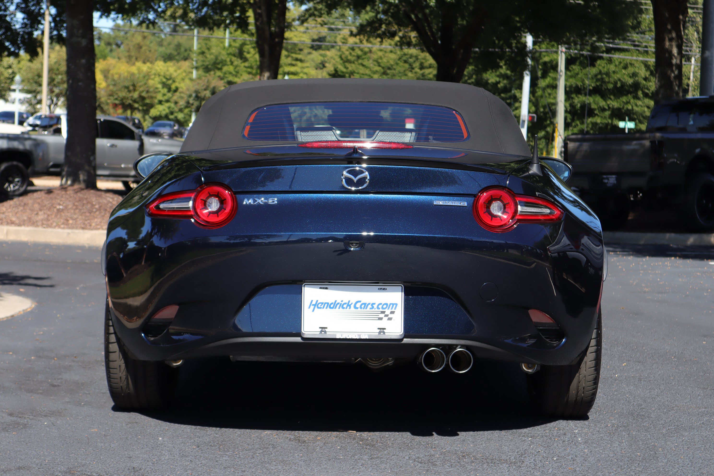 Certified 2025 MAZDA MX-5 Miata Club w/ Weather Package RWD image 37
