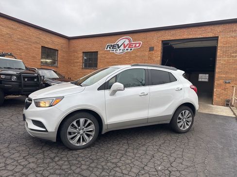 Used 2019 Buick Encore Preferred image 3