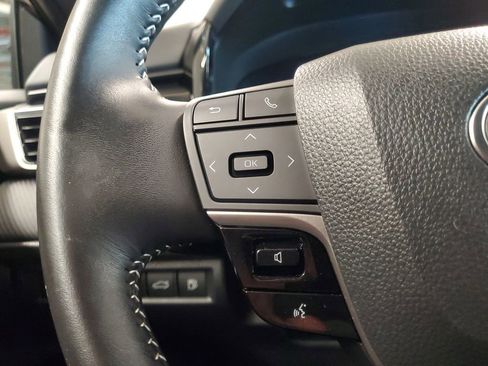 Certified 2025 Toyota Camry SE image 20