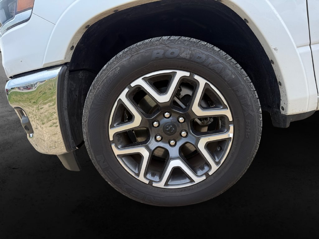 Used 2026 RAM 1500 Laramie AWD/4WD image 12