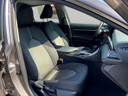 Used 2024 Toyota Camry LE w/ Convenience Package FWD image 9