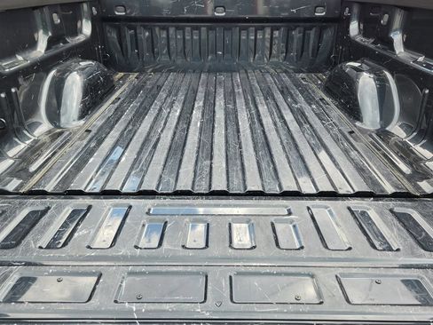 Used 2018 Chevrolet Silverado 1500 LT w/ All Star Edition AWD/4WD image 34
