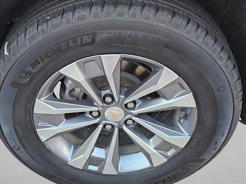 Used 2025 Chevrolet Equinox LT AWD/4WD image 5